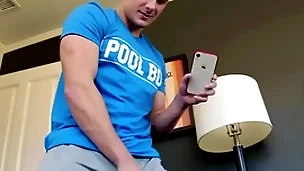 Muscular top fingers and breeds stepbro up ahead giving bj