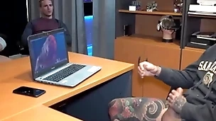 Boss got caught masturbating and voyeur co-workers attached him