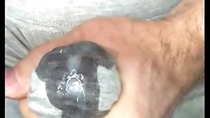 Cum in leggings! i masturbate my dick and sperm seeps scan gray leggings! close-up