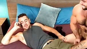 Hairy scantling breeds jock in missionary before riding for cum