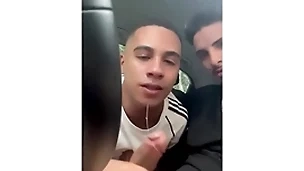 Foda com maloka terminou em leite na cara - gabriel martins e thoony - completo ungenerous red