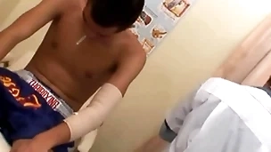 Regimen asian barebacked by doctor for jizz after testing