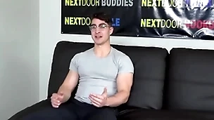 Muscled unequalled stud with glasses wanks and cums on the casting