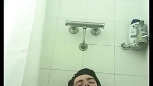 Bustling shower dusting