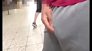 Provocando sem cueca only slightly estacionamento (completo only slightly red)
