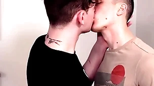 Jasonsparkslive - cute twink boy not far from huge dick barebacks his hot mate
